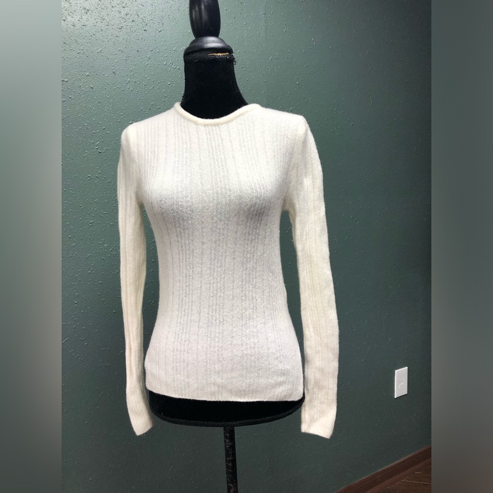 Abercrombie & Fitch Cream Ribbed Long-Sleeve Sweater